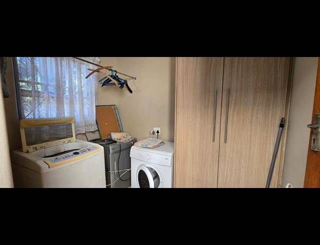 3 BEDROOM HOUSE FOR SALE IN GHOLFSIG